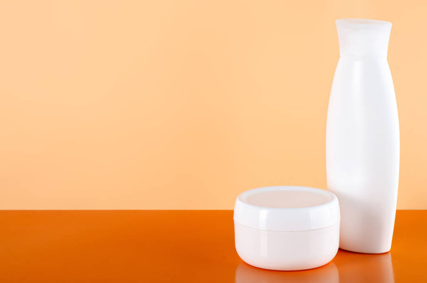 White jar of cream, gel shower, lotion - Фото, зображення