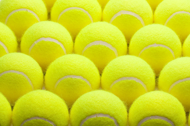 makro sadu zbrusu nové tenisové míčky. - Fotografie, Obrázek