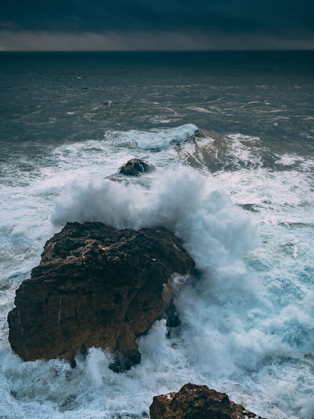 Travel Portugal cities ocean Nazare big waves - Foto, Imagen