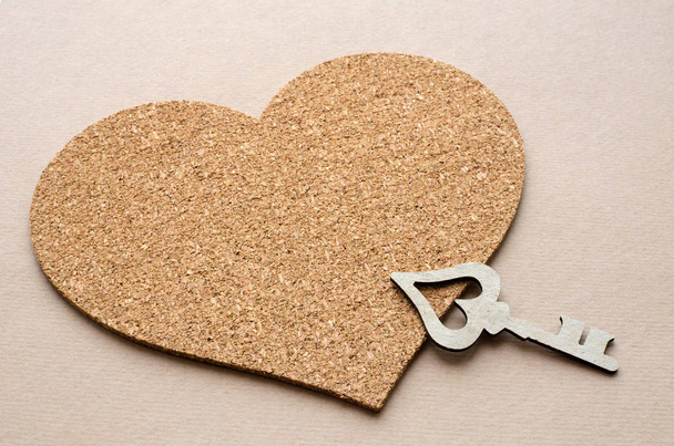 Key to the heart as a symbol of love - Valokuva, kuva