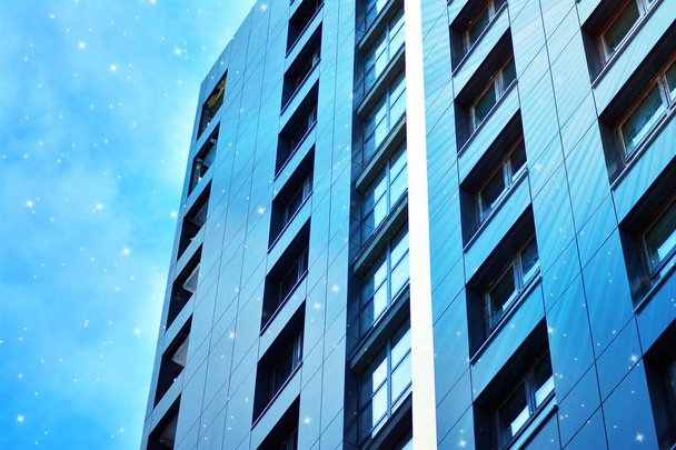 Céu com as estrelas acima de um edifício residencial de vários andares
. - Foto, Imagem