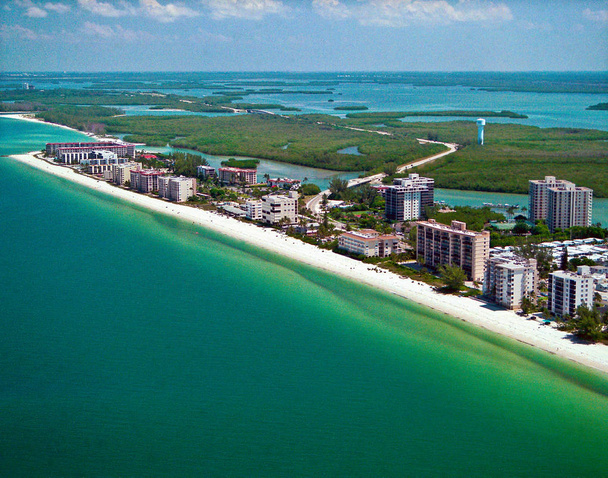 Aerial,, Бонита-Бич, Флорида
 - Фото, изображение