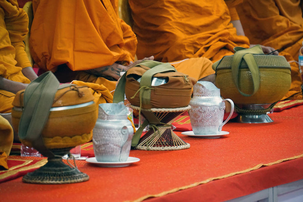cerimonia di benedizione monaco in Thailandia
 - Foto, immagini
