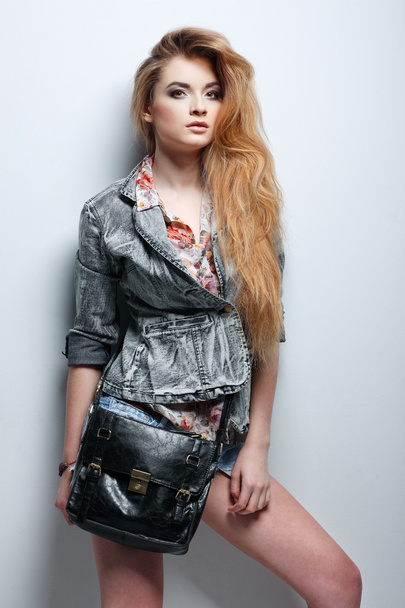 A photo of beautiful girl is in fashion style ,vintag - Fotografie, Obrázek