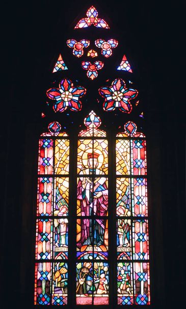 Stained glass window in St. John the Baptist Cathedral Catholic Cathedral in Wroclaw on the island of Tumsky - Φωτογραφία, εικόνα