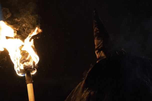 boszorkány, a fekete gazdaság egy láng elemlámpa - Fotó, kép
