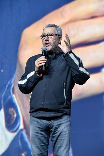 French designer Philippe Starck introduces Xiaomi's Mi Mix 2 smartphone at the launch event in Beijing, China, 11 September 2017 - Foto, immagini