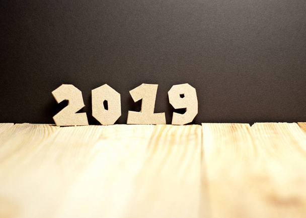 az új év, a fekete háttér 2019-számok - Fotó, kép