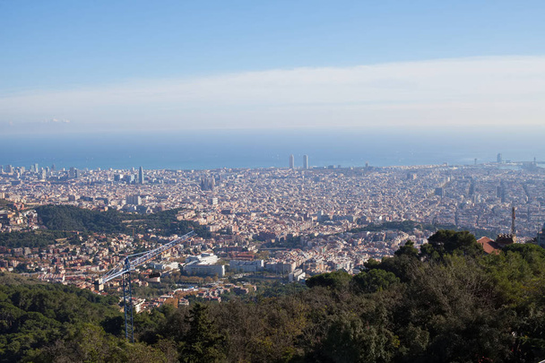 Panoramic picture of Barcelona, beautiful bright sky and the mediterranean sea - Zdjęcie, obraz
