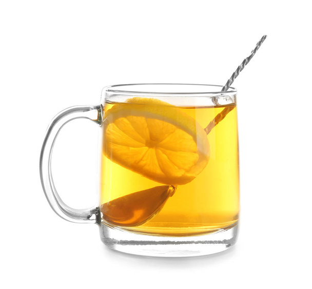 Xícara de chá quente com limão no fundo branco - Foto, Imagem