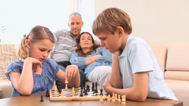 Children playing chess - 映像、動画