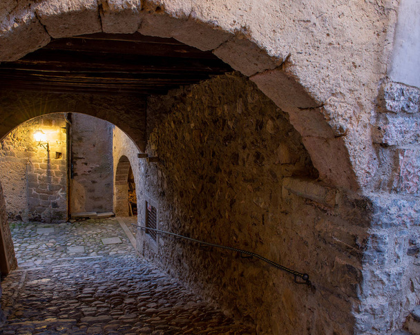Camerata cornello ősi középkori falu Olaszországban - Fotó, kép