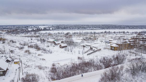 Paisagem aérea, área de Veliky Ustyug é uma cidade em Vologda Oblast, Rússia
 - Foto, Imagem