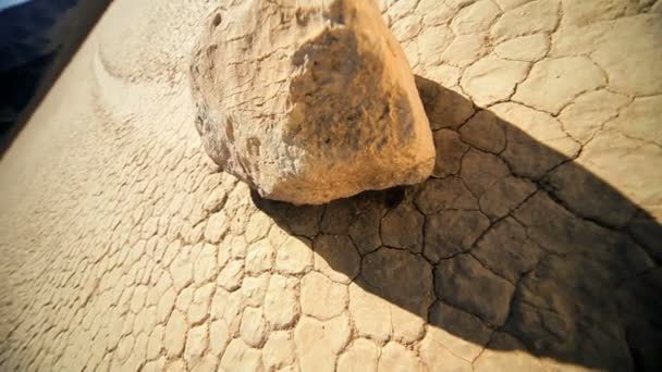 Moving Rock ilmiö Death Valley Colorado
 - Materiaali, video