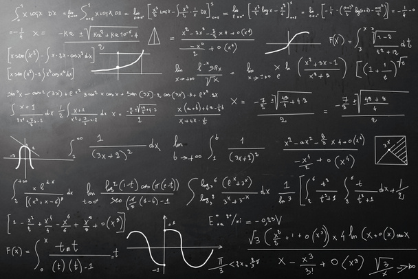 Bonyolult matematikai számításokat táblára - Fotó, kép