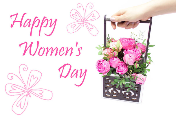 A bouquet of flowers in a gift box box, Booker of roses for mother's day. Roses in a gift box. Flowers on March 8. Happy women's day. Bouquet for a birthday. - Фото, изображение