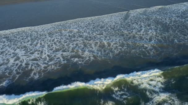 Luchtfoto van oceaan golven, Verenigde Staten - Video