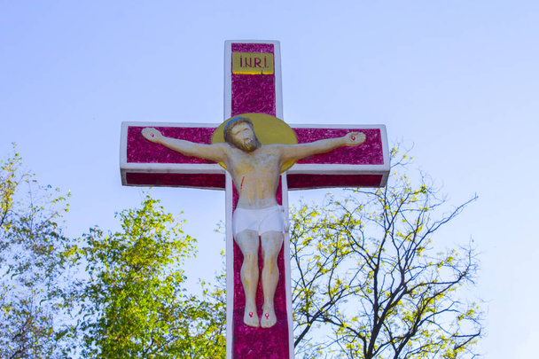 Katolik haç heykel şekil - Fotoğraf, Görsel