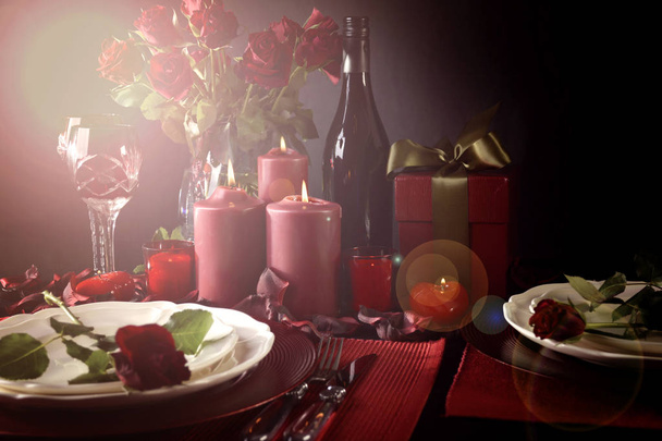 Romantický Valentýn tabulka nastavení s odlesk objektivu - Fotografie, Obrázek