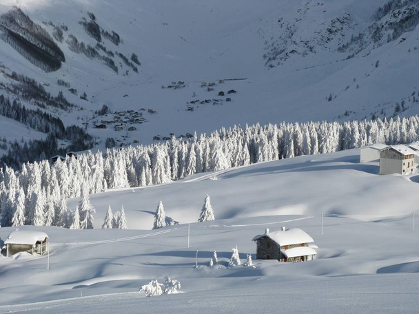 paisagem encantada após nevasca pesada
 - Foto, Imagem