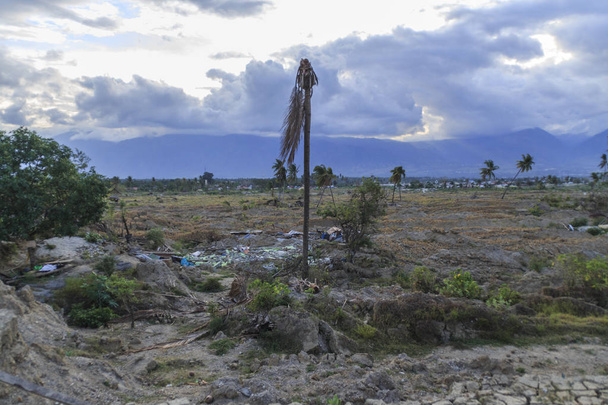 Petobo 村、パル市、中部スラウェシ、インドネシアで地震と液状化自然災害による深刻な被害 - 写真・画像