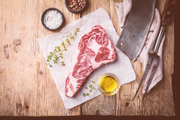 Raw Ribeye Steak - Фото, зображення
