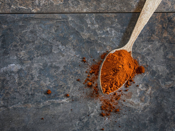 Spanish Spice Natural Sweet Dried Red Sweet Pepper Powder - Foto, Imagen