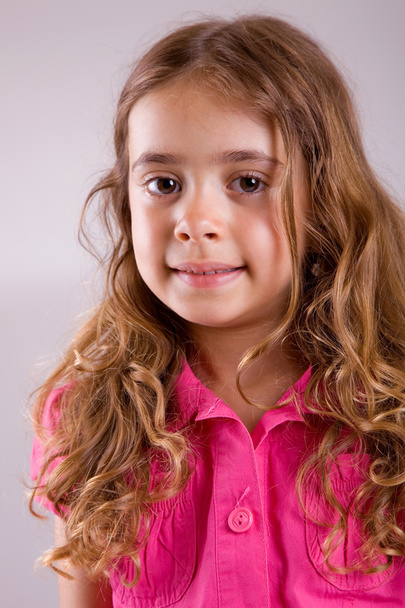 gelukkig meisje glimlachen, close-up portret - Foto, afbeelding