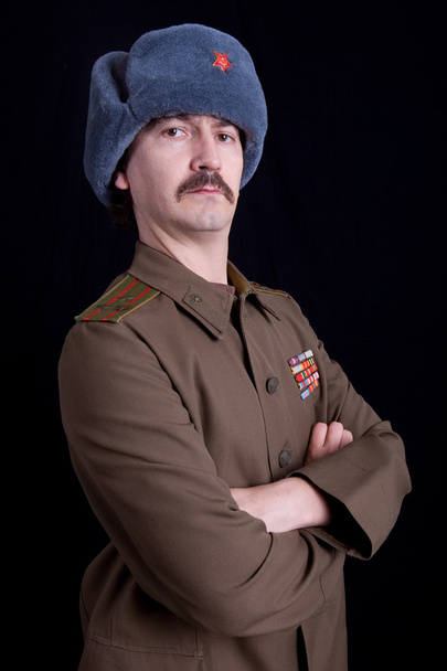молодий чоловік, одягнений як Російські військові - Фото, зображення