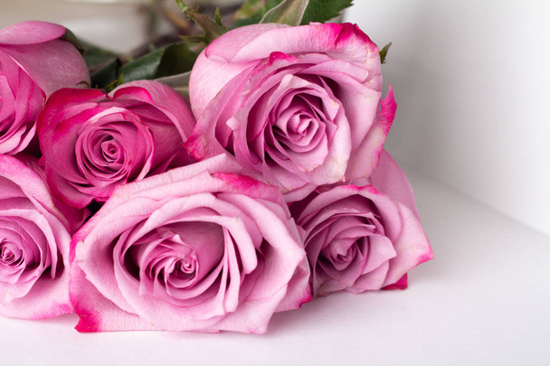 rózsaszín rózsa csokor szoros u - Fotó, kép