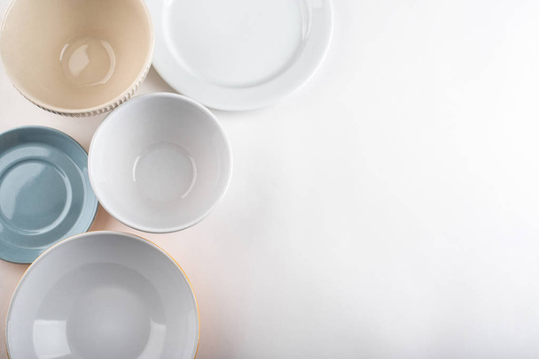 Ceramic tableware set on white - Fotografie, Obrázek