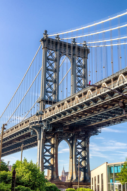 The second most famous bridge in New York, Manhattan Bridge. - Foto, Imagen