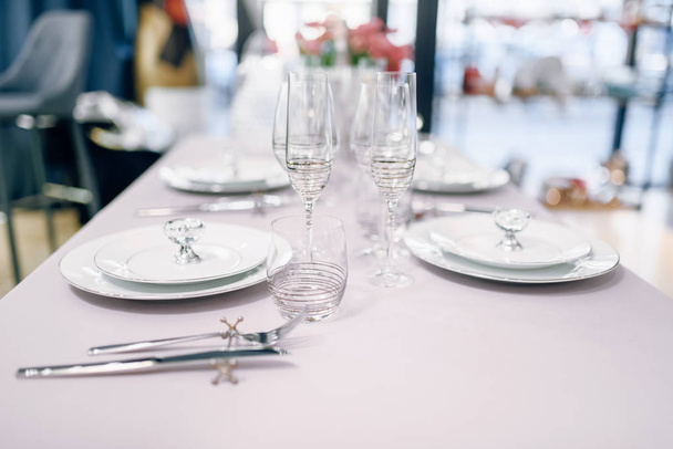 Empty tableware, table setting, nobody. Serving service, festive dinner decoration, holiday dinnerware prepared for celebration - Φωτογραφία, εικόνα