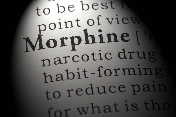 Fake Dictionary, словарь определения слова morphine. включая ключевые описательные слова
. - Фото, изображение