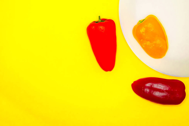 mini size sweet pepper  - Zdjęcie, obraz