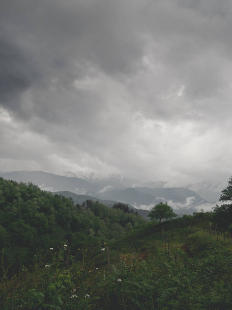 Georgian scenery on a cloudy day.  - Zdjęcie, obraz