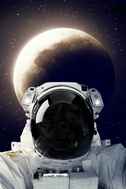 Astronautti ulkoavaruudessa. Elementit tämän kuvan kalustettu NASA - Valokuva, kuva
