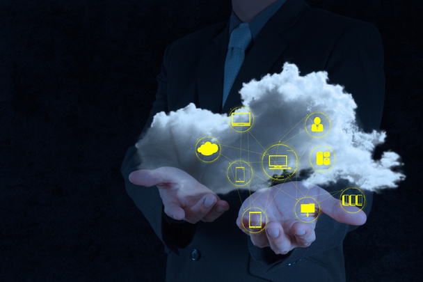 επιχειρηματίας που εργάζεται με ένα σύννεφο υπολογιστών διάγραμμα για το νέ - Φωτογραφία, εικόνα
