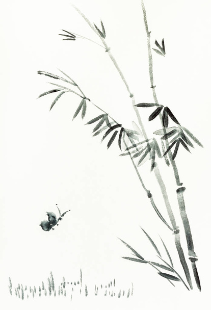 desenho de treinamento em sumi-e (suibokuga) estilo com pinturas aquarela - borboleta perto de arbusto de bambu é desenhado à mão em papel cremoso
 - Foto, Imagem