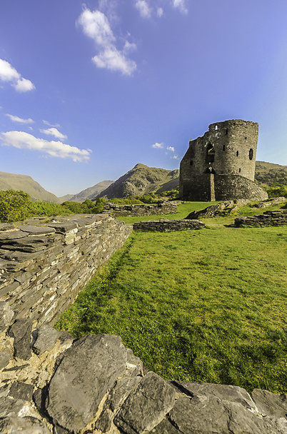 Dolbadarn castle w llanberis Północnej Walii - Zdjęcie, obraz