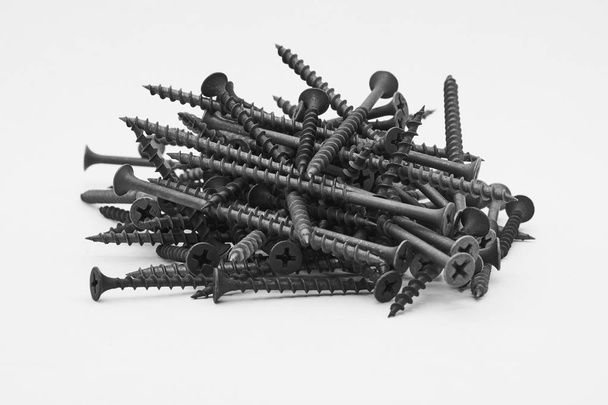 a bunch of screws - 写真・画像