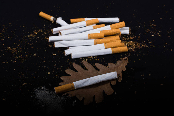 Cartel del Día Mundial Sin Tabaco para decir no fumar concepto - Foto, Imagen