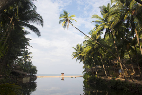 A view of the lagoon and the Arabian sea at Cola Beach, Goa, India - Foto, imagen