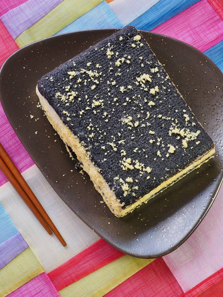 Korealainen ruoka Musta seesami jauhettusoija ahne riisi kakku
 - Valokuva, kuva