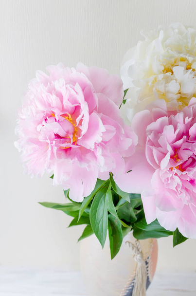 Beautiful bouquet of fresh pink and white peonies in a vase  is not a white background Close Up, copy space - Fotografie, Obrázek