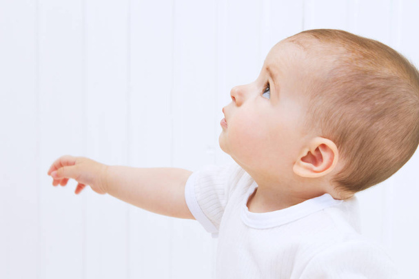 Beautiful baby portrait on white background - Foto, Imagem