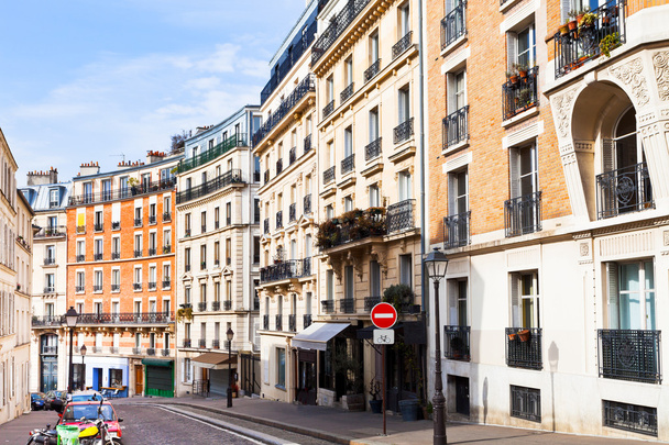 モンマルトル、パリのストリート - 写真・画像