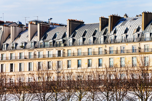 Παρίσι αστικό κτίριο στη rue de rivoli - Φωτογραφία, εικόνα