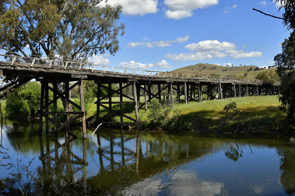 Australië, Nsw, historische Prins Alfred brug, de langste houten brug in Australië - Foto, afbeelding