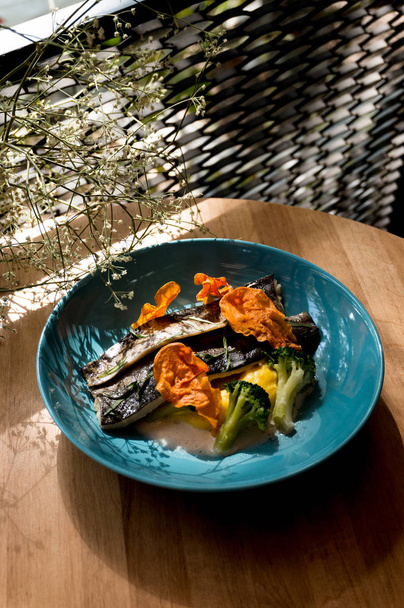 Tasty and healthy food. A beautiful serving of food. Food from the restaurant. - Foto, immagini